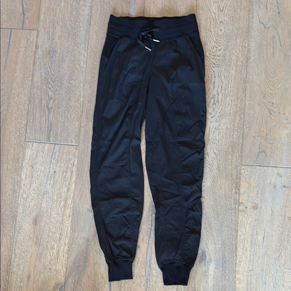 Lululemon Dance studio jogger - size 2